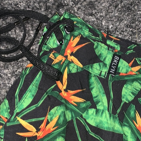 Palm print swim board shorts - Picture 2 of 5